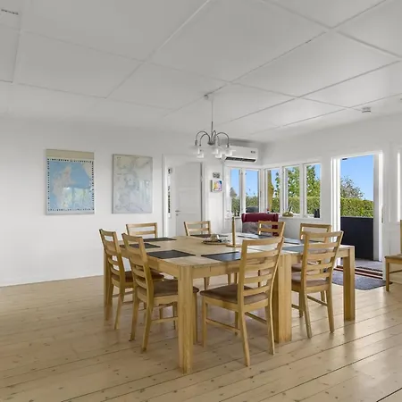 Elodie - 10m From The Sea By Interhome Feriehus